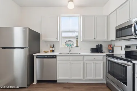 $315,000 | 215 East 2nd Street, Unit 26C, Pass Christian, MS 39571