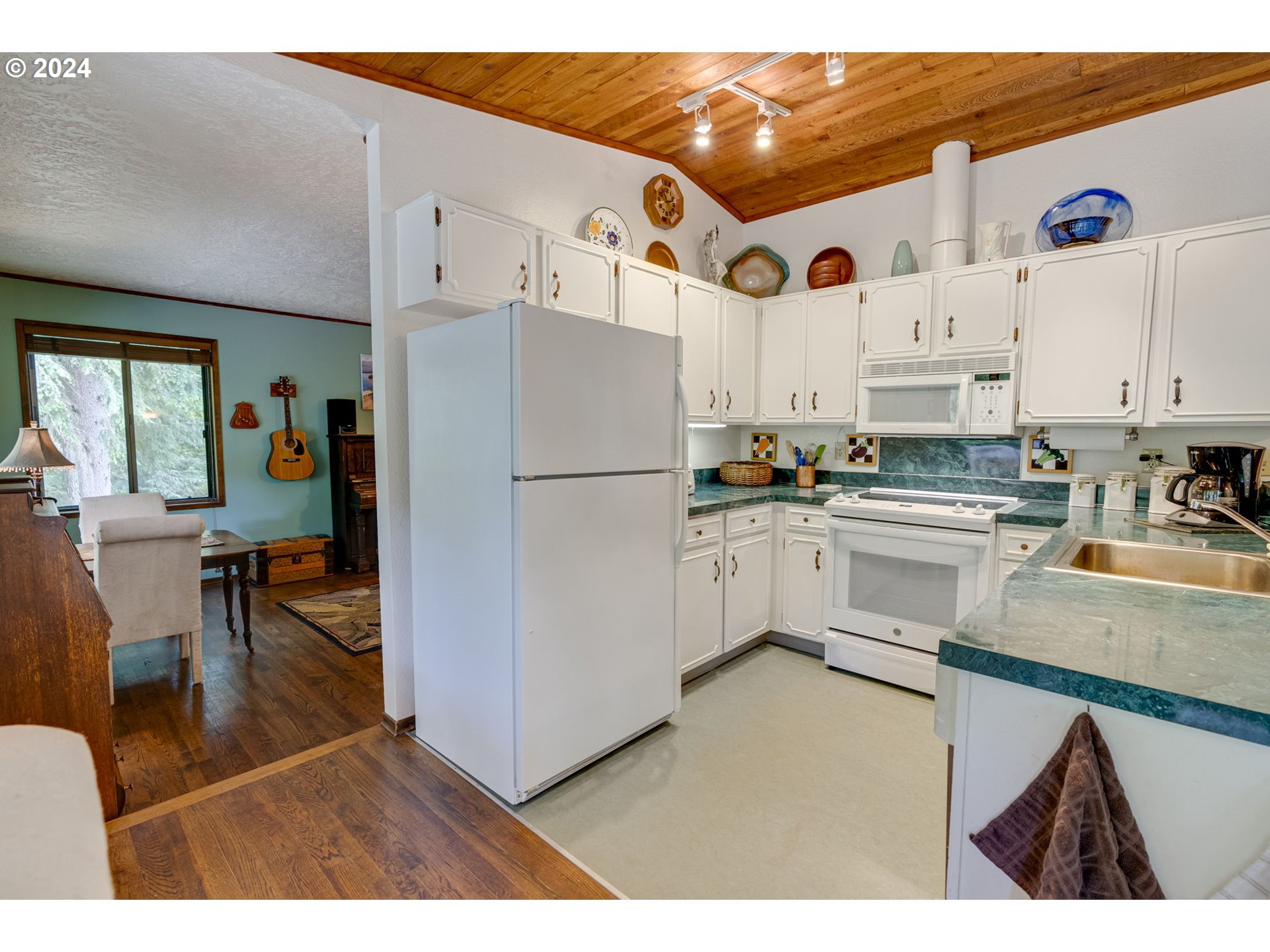 46755 Southeast George Road Estacada, OR 97023 - Photo 12 of 48 Gallery Image 12
