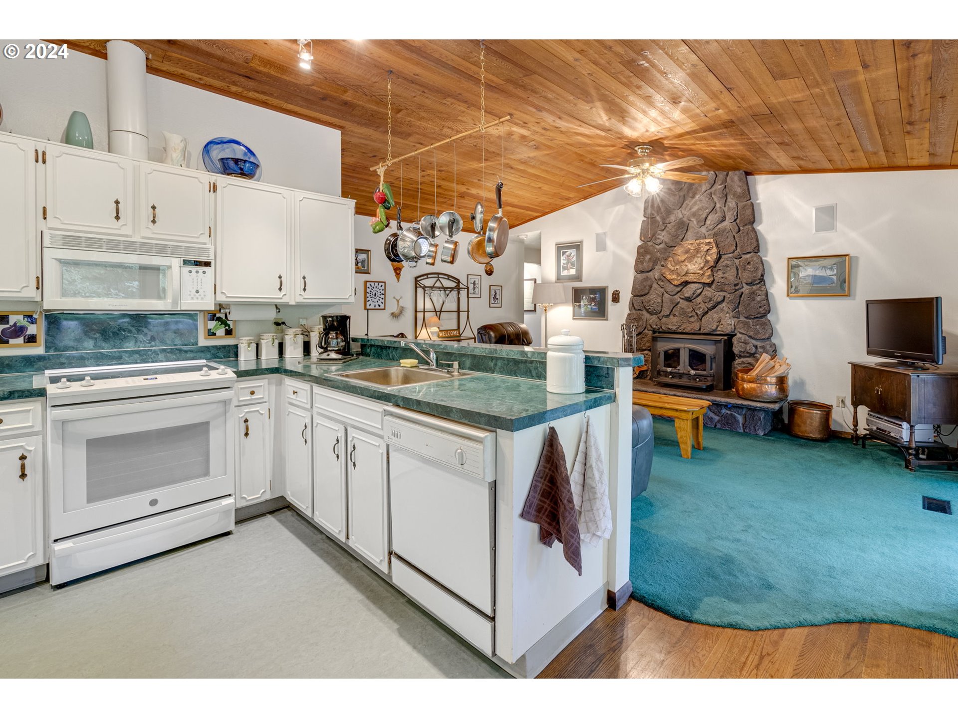 46755 Southeast George Road Estacada, OR 97023 - Photo 13 of 48 Gallery Image 13