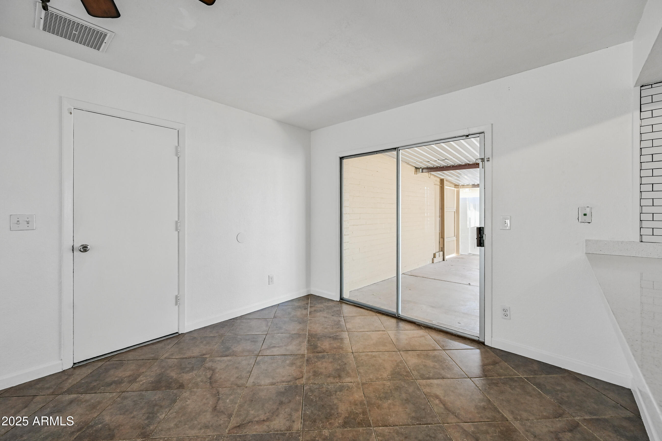 5558 West Cortez Street Glendale, AZ 85304 - Photo 15 of 34 a view of an empty room
