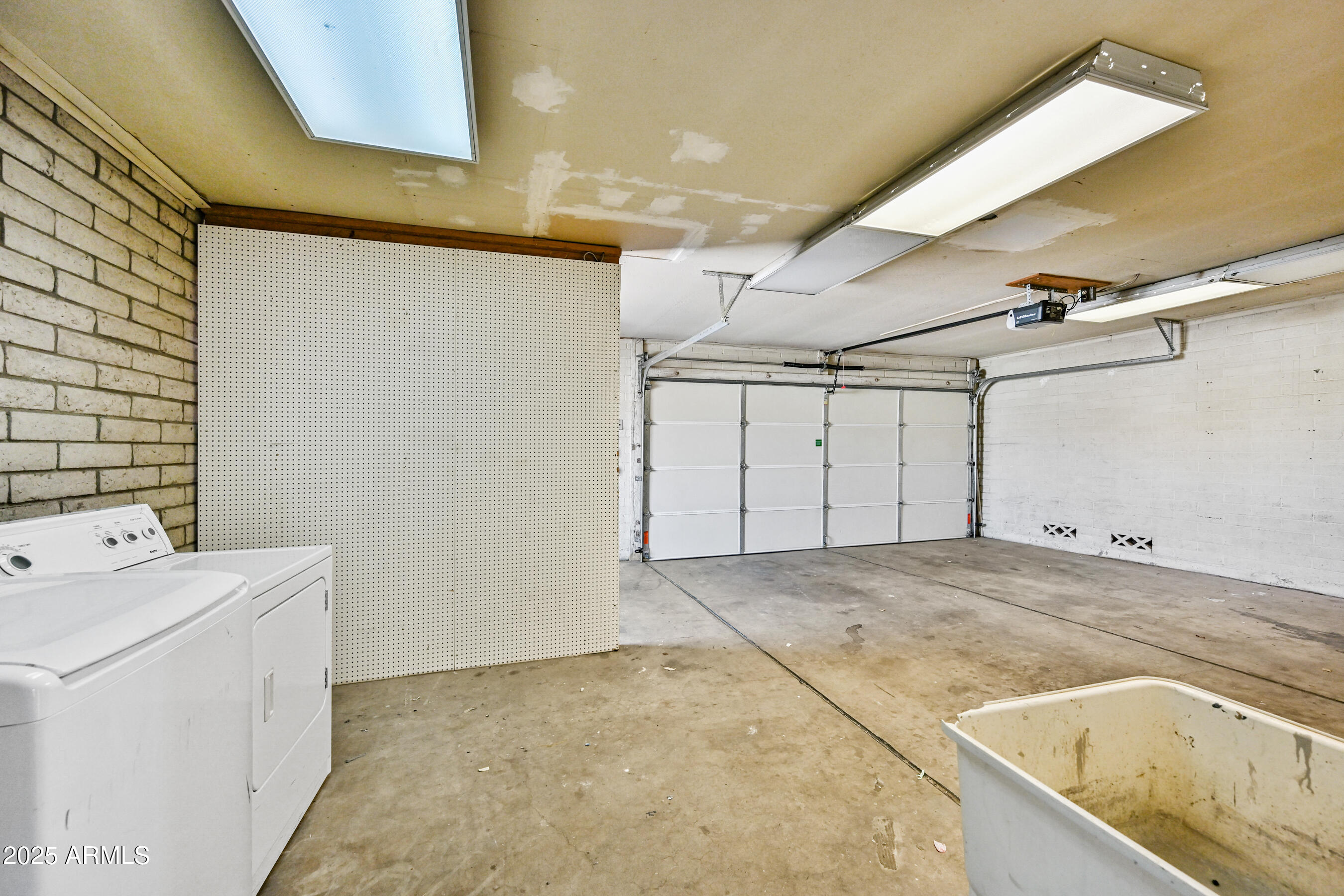 5558 West Cortez Street Glendale, AZ 85304 - Photo 32 of 34 a view of a storage & utility room