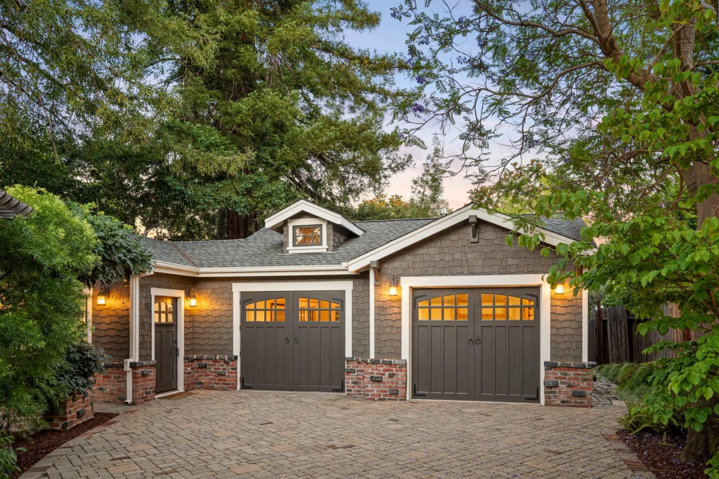 445 Arlington Road Redwood City, CA 94062 - Photo 49 of 50 a front view of a house with garden