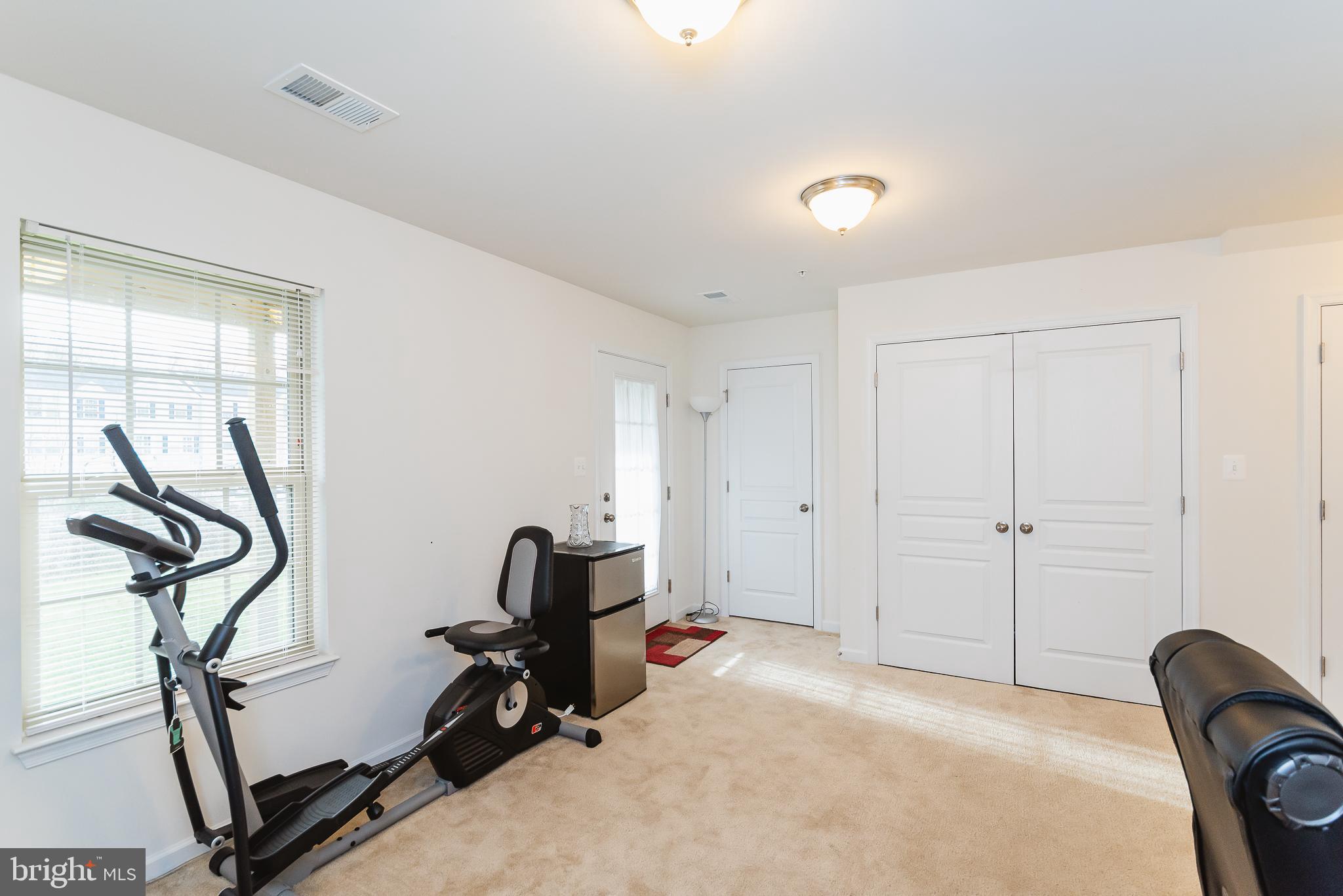 9944 Ravenhurst Road Middle River, MD 21220 - Photo 9 of 47 Gallery Image 9