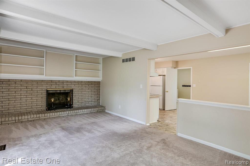 36733 West Seven Mile Road Livonia, MI 48152 - Photo 10 of 28