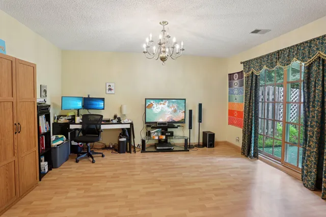 $280,000 | 9205 29th Avenue North, New Hope, MN 55427