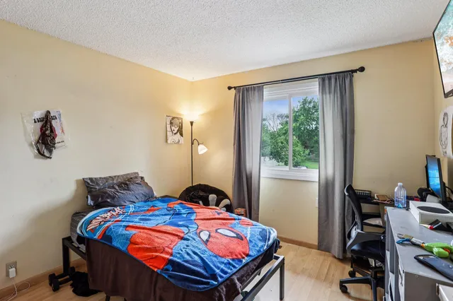 $280,000 | 9205 29th Avenue North, New Hope, MN 55427