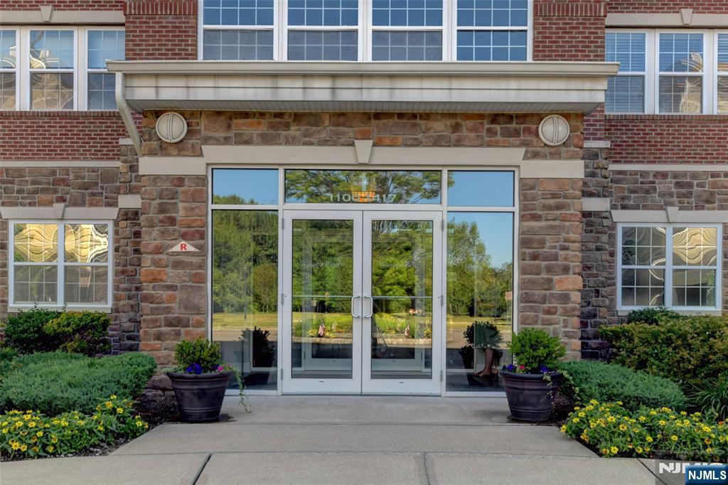 1113 Warren's Way, Unit 113 Wanaque, NJ 07465 - Photo 3 of 30