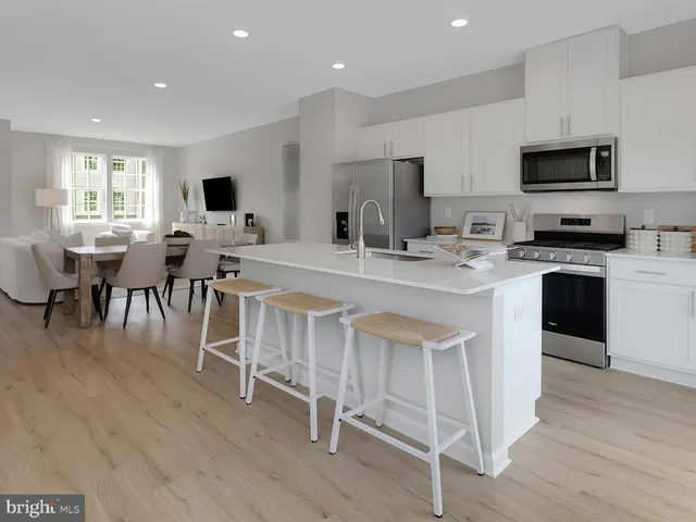 $3,100 | 171 Sandy Rdg Road, Sicklerville, NJ 08081