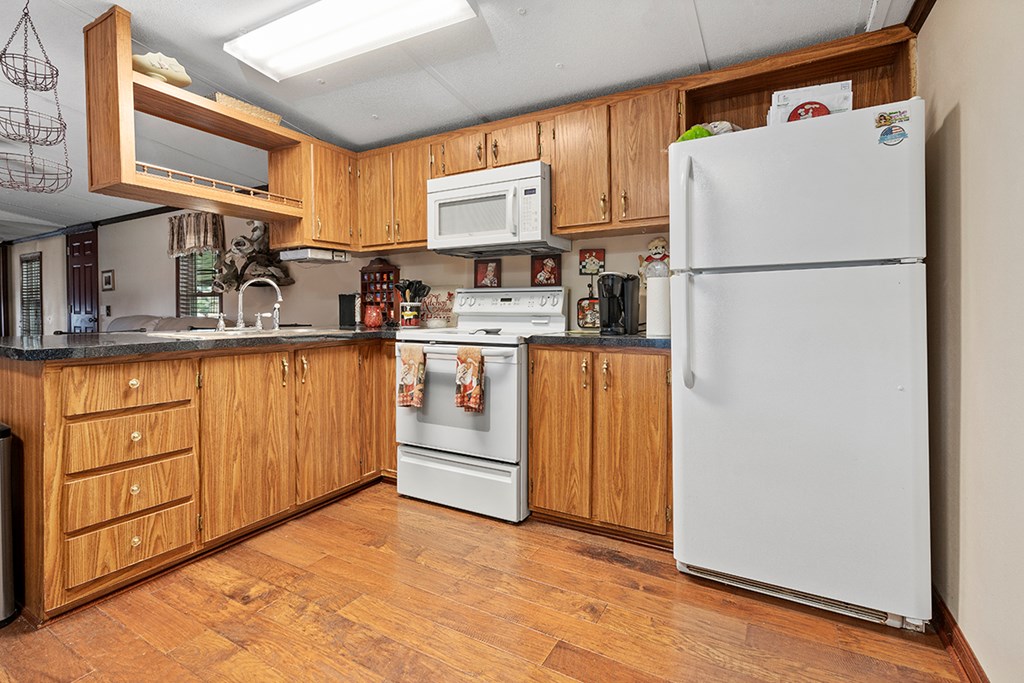 4085 Watts Bridge Road Cross Hill, SC 29332 - Photo 7 of 16 Gallery Image 7