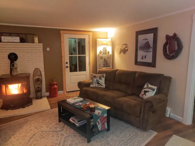 $539,000 | 819 Eastside Road, North Woodstock, NH 03262