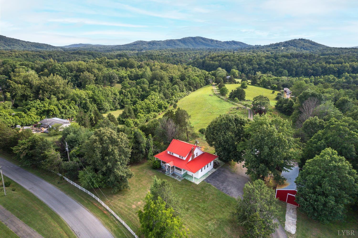 1560 Quarles Road Thaxton, VA 24174 - Photo 5 of 45