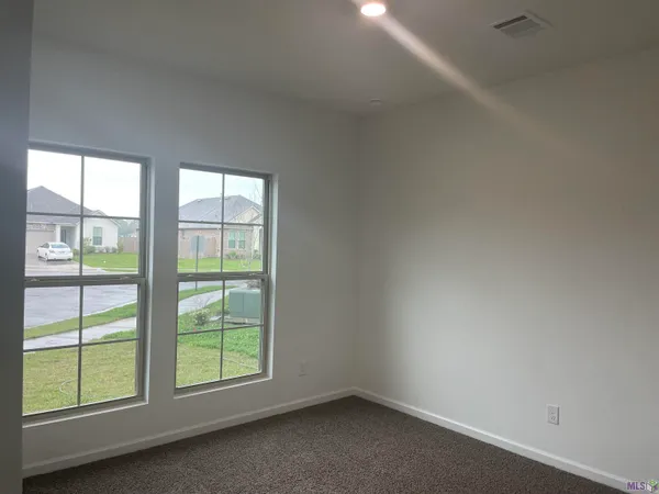 $2,100 | 4408 Napa Way, St. George, LA 70817