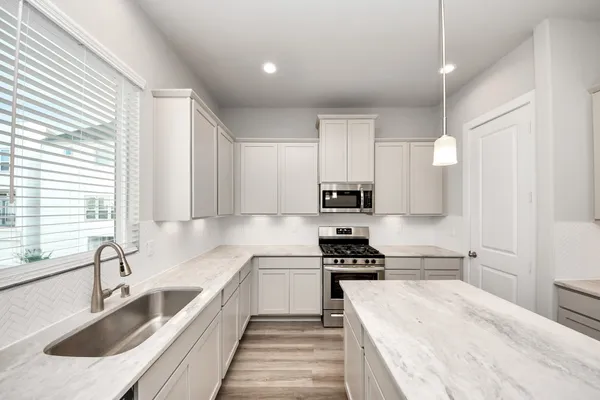 $2,500 | 1907 Lonestar Brook Lane, Houston, TX 77080