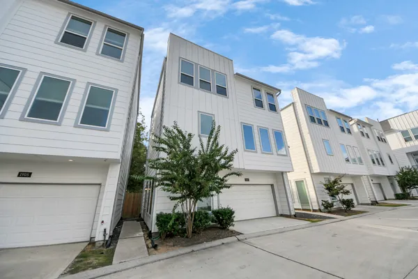 $2,500 | 1907 Lonestar Brook Lane, Houston, TX 77080