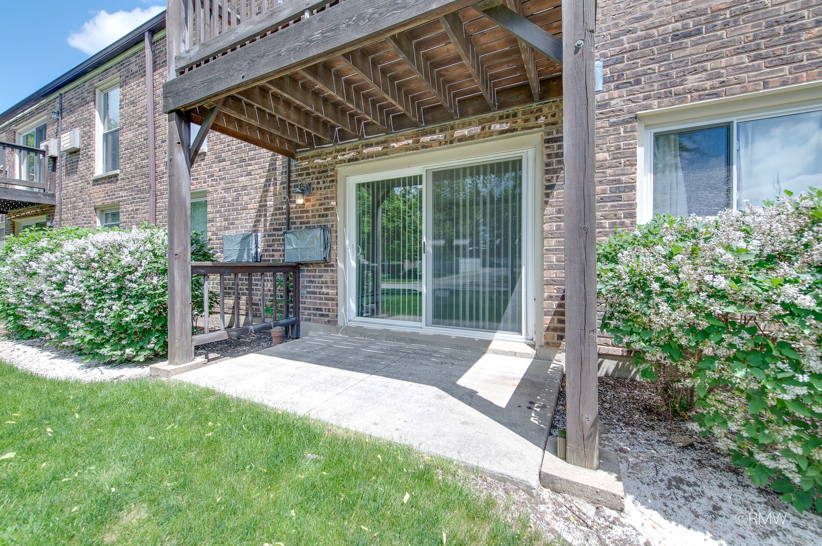 337 North Carter Street, Unit 101 Palatine, IL 60067 - Photo 2 of 18