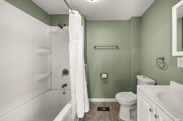 $150,000 | 1204 North Perry Street, Attica, IN 47918