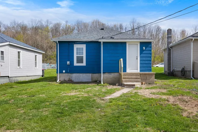 $150,000 | 1204 North Perry Street, Attica, IN 47918