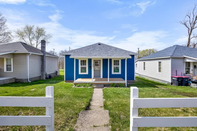 $150,000 | 1204 North Perry Street, Attica, IN 47918