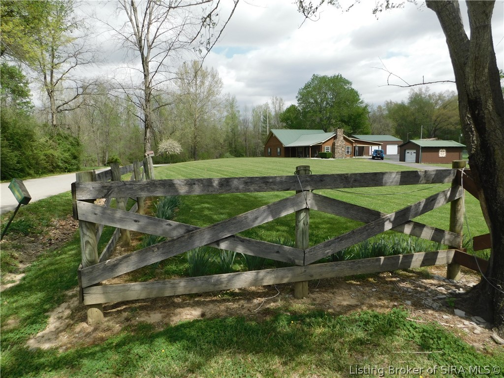 3737 West Thomastown Road Scottsburg, IN 47170 - Photo 10 of 33