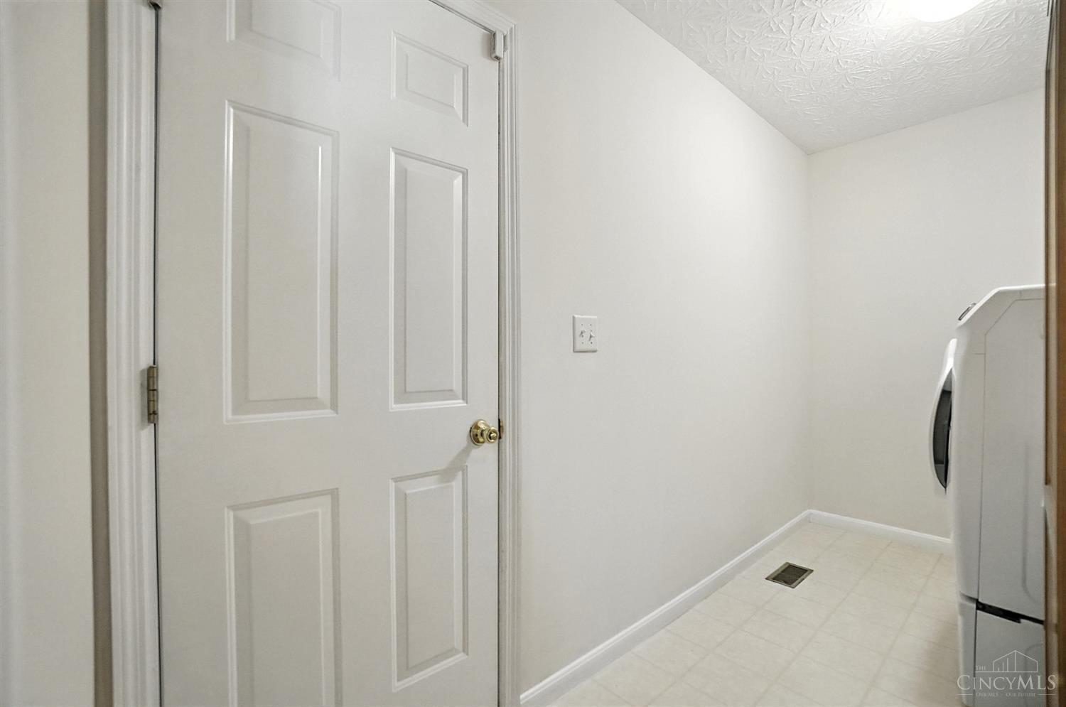 2139 Castle Pines Court Hamilton, OH 45013 - Photo 23 of 41