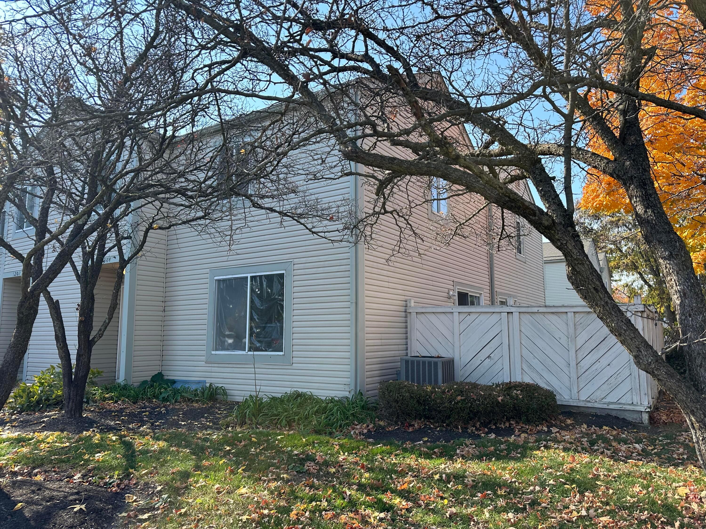 5204 Dierker Road, Unit D Columbus, OH 43220 - Photo 2 of 2 IMG_6470