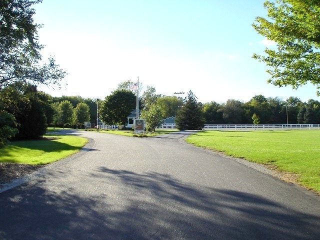 2910 Rolling Oaks Road Spring Grove, IL 60081 - Photo 6 of 9