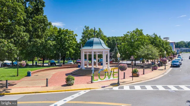 $1,675,000 | 400 Deer Run Circle, Front Royal, VA 22630