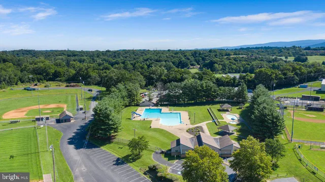 $1,675,000 | 400 Deer Run Circle, Front Royal, VA 22630