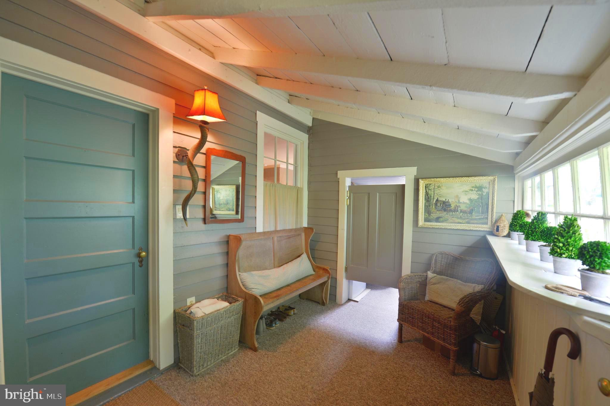 8478 Springs Road Warrenton, VA 20186 - Photo 23 of 45 Spacious mudroom