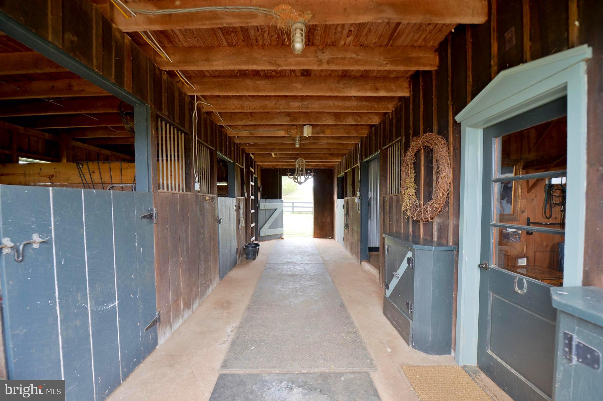 8478 Springs Road Warrenton, VA 20186 - Photo 35 of 45 Center aisle stalls
