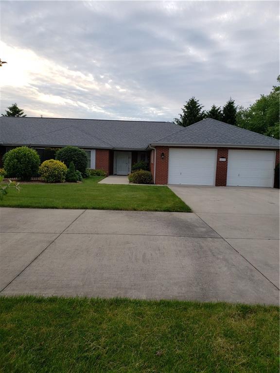 6032 Stratton Court Columbus, IN 47203 - Photo 3 of 28 Gallery Image 3