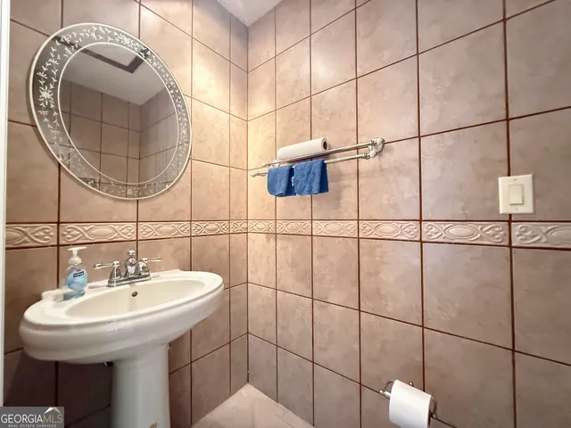 $895,000 | 81 Mariners Drive Northeast, Milledgeville, GA 31061