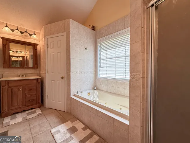 $895,000 | 81 Mariners Drive Northeast, Milledgeville, GA 31061