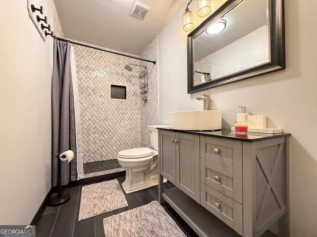 $895,000 | 81 Mariners Drive Northeast, Milledgeville, GA 31061