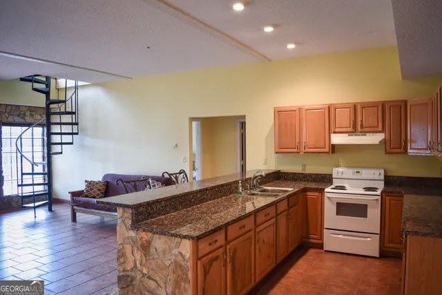 $895,000 | 81 Mariners Drive Northeast, Milledgeville, GA 31061