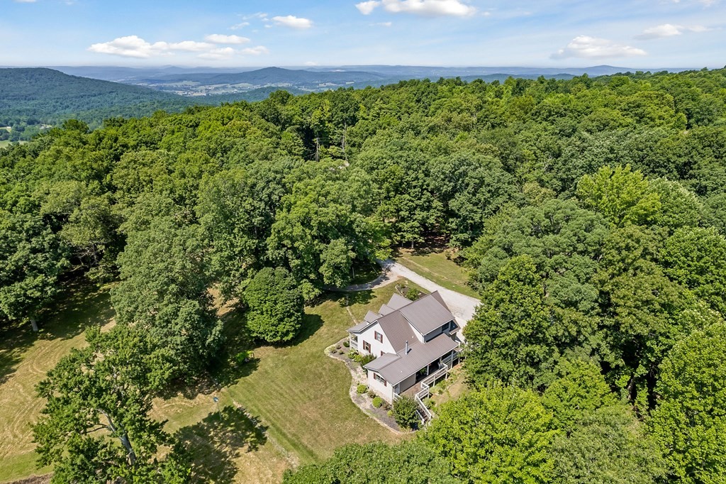 1591 Low Gap Road Sparta, TN 38583 - Photo 20 of 91