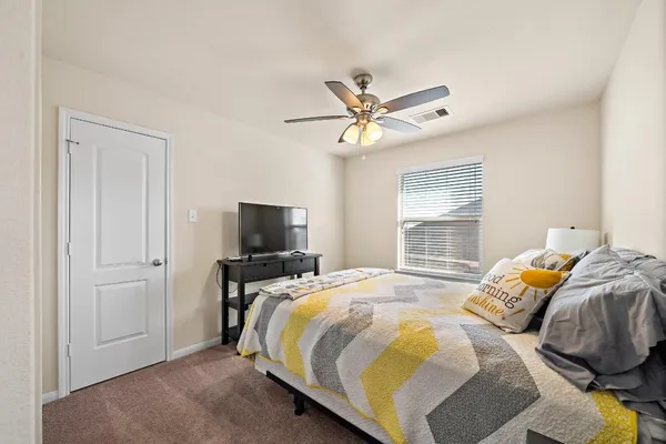 $2,550 | 2815 Bottiglia Way, League City, TX 77573