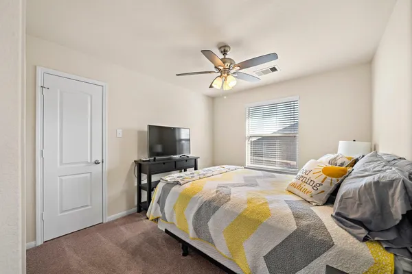 $2,550 | 2815 Bottiglia Way, League City, TX 77573