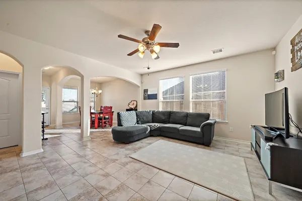 $2,550 | 2815 Bottiglia Way, League City, TX 77573