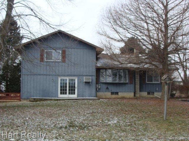 6901 Bailey Road Brown City, MI 48416 - Photo 7 of 17 Back.jpg