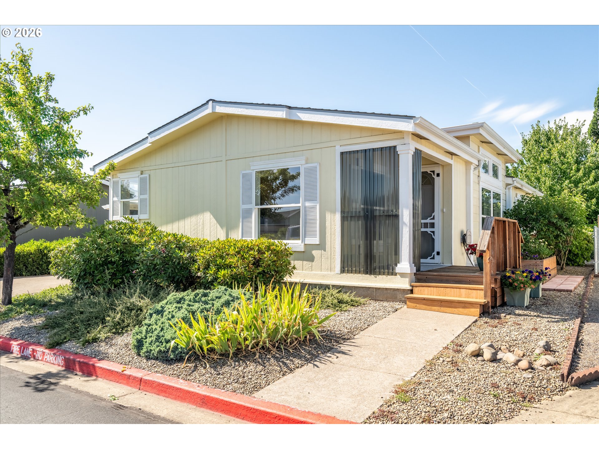 2242 Maia Loop Springfield, OR 97477 - Photo 1 of 32