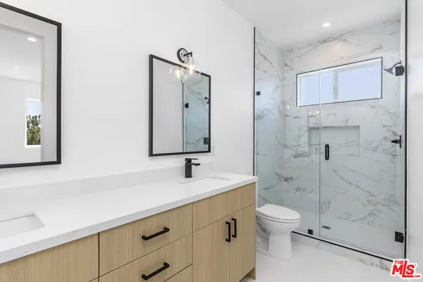 $5,200 | 5048 Cleon Avenue, Unit 1, North Hollywood, CA 91601