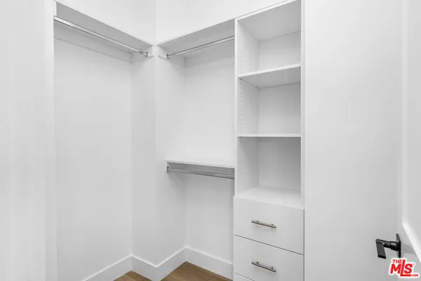 $5,200 | 5048 Cleon Avenue, Unit 1, North Hollywood, CA 91601