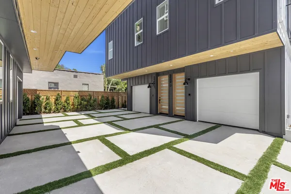 $5,200 | 5048 Cleon Avenue, Unit 1, North Hollywood, CA 91601