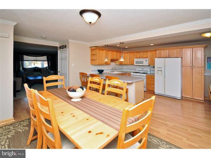 12616 Chilton Road Philadelphia, PA 19154 - Photo 7 of 22 Dining Room