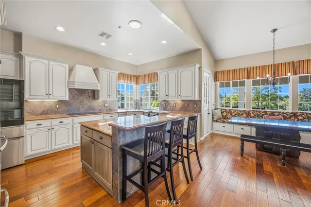 $1,499,900 | 31027 East Sunset Drive North, Redlands, CA 92373