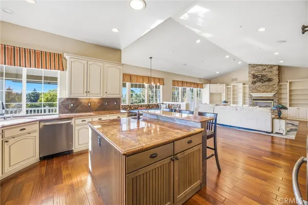 $1,479,900 | 31027 East Sunset Drive North, Redlands, CA 92373