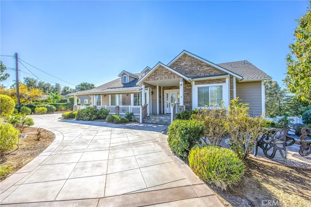 $1,499,900 | 31027 East Sunset Drive North, Redlands, CA 92373