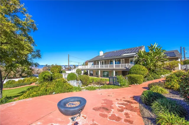 $1,499,900 | 31027 East Sunset Drive North, Redlands, CA 92373