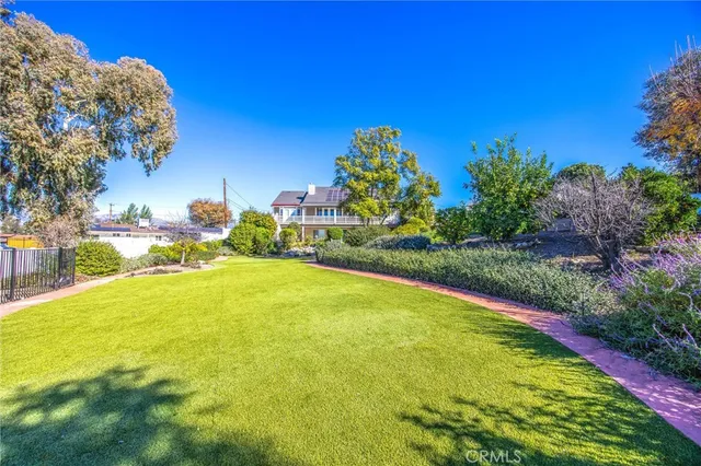 $1,499,900 | 31027 East Sunset Drive North, Redlands, CA 92373
